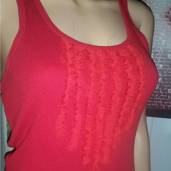 Old Navy red tank M - Picture 2 of 2